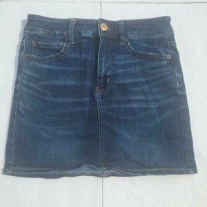 American Eagle Women's Hi-Rise Mini Dark Wash Stretch Denim Skirt Size 4
